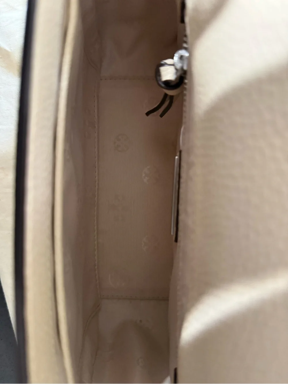 Tory Burch Cream Pebbled Leather Crossbody with Tassel(barely used)